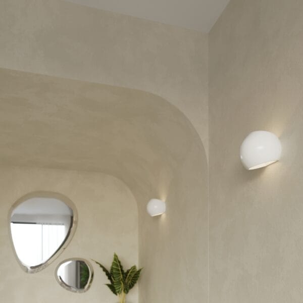 Varnished Wall Lamp GLOBE White Gloss Café Au Lait PONTIUS
